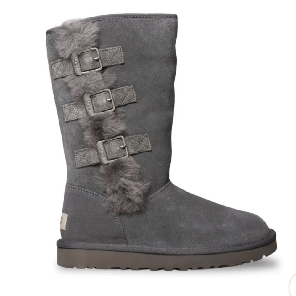 UGG NWOT Klea grey boots